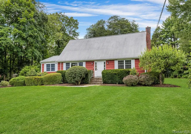Photo 1 of Sale Pending at 5 Spruce Pond Ln, Bedford, NY 10506 | MLS# 1045260 | Listing updated on 2026-09-30