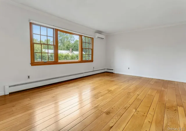 Photo 3 of Sale Pending at 5 Spruce Pond Ln, Bedford, NY 10506 | MLS# 1045260 | Listing updated on 2026-09-30