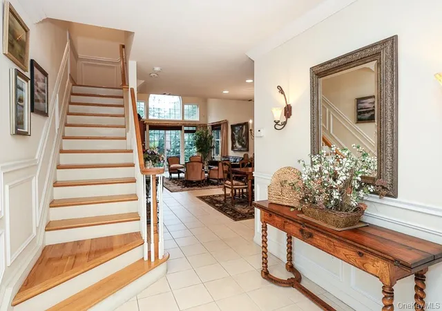 Photo 2 of Condo for sale at 643 Verona Dr, Huntington, NY 11747 | MLS# 1045271 | Listing updated on 2026-09-06