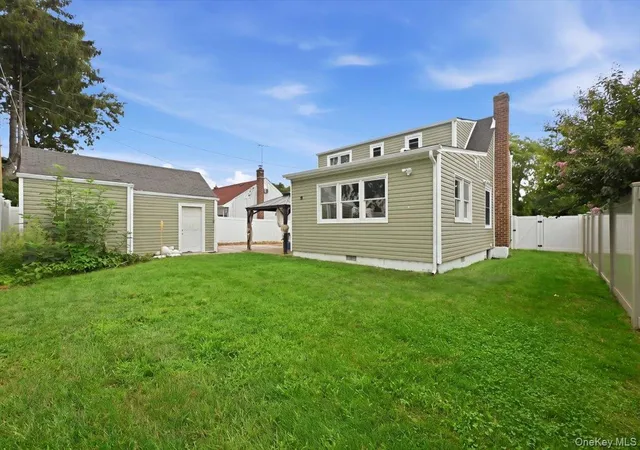 Photo 28 of Sale Pending at 828 Bruce Dr, Hempstead, NY 11793 | MLS# 1045276 | Listing updated on 2026-10-07