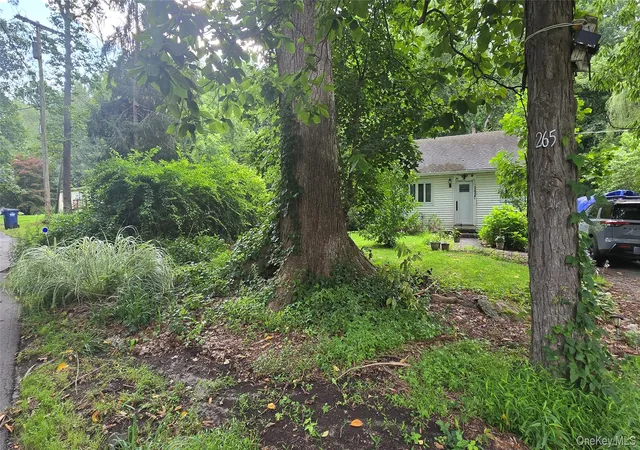 Photo 3 of Single family home for sale at 265 Old Pawling Rd, Pawling, NY 12564 | MLS# 1045289 | Listing updated on 2026-09-05