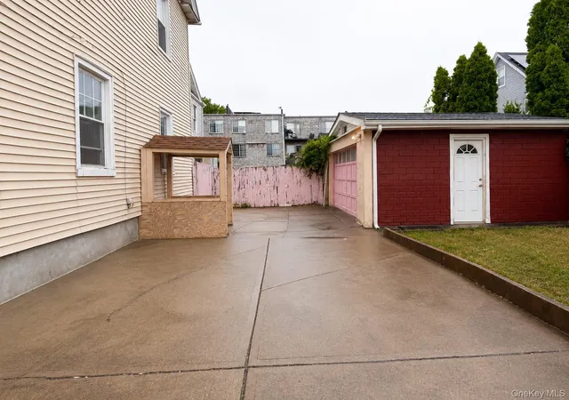Photo 3 of House for sale at 95-15 118th Street, New York, NY 11419 | MLS# 1045290 | Listing updated on 2026-09-02