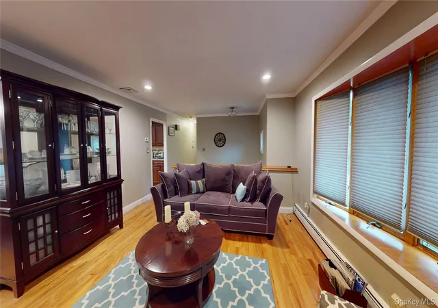 Photo 4 of Single family home for sale at 7 Townsend Pl, Chester Town, NY 10918 | MLS# 1045305 | Listing updated on 2026-10-28