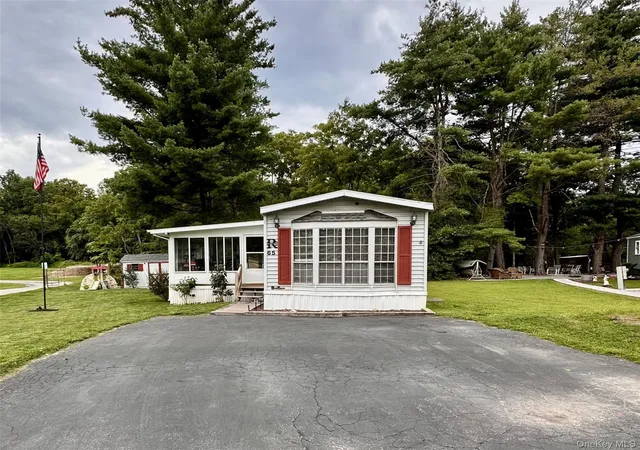 Photo 1 of Manufactured home for sale at 65 Water Loop, Pleasant Valley, NY 12569 | MLS# 1045313 | Listing updated on 2026-09-22
