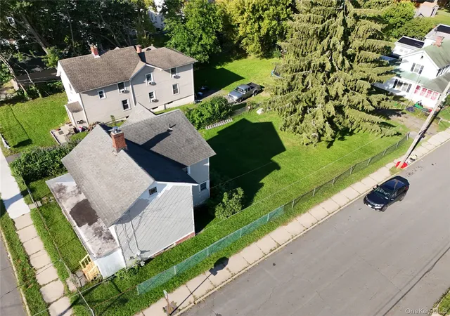 Photo 3 of Single family home for sale at 41 Wallkill Ave, Middletown, NY 10940 | MLS# 1045317 | Listing updated on 2026-09-17