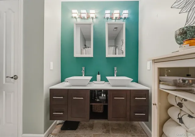 Condo for sale at 5304 Applewood Cir, Southeast, NY 10512 | MLS# 1045338