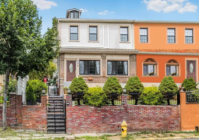 Photo 1 of Single family home for sale at 199 W 179th Street, New York, NY 10453 | MLS# 1045351 | Listing updated on 2026-09-02