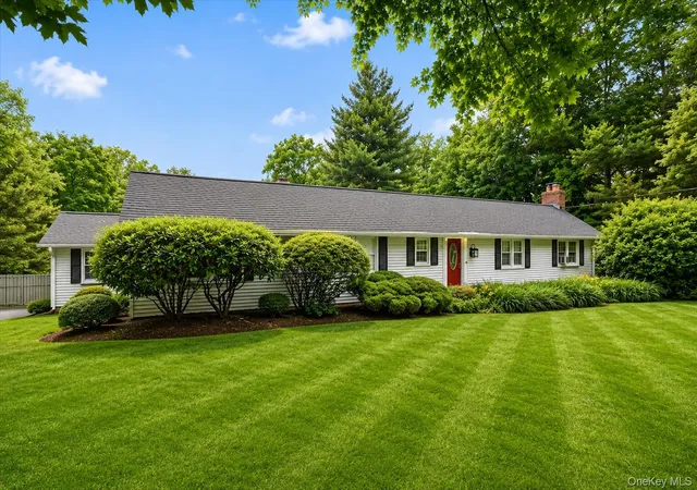 Photo 2 of Single family home for sale at 2308 Broad St, Yorktown, NY 10598 | MLS# 1045358 | Listing updated on 2026-09-24