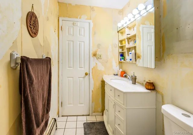 Listing Photo 2 - Condo for sale in building located at 191 N Virginia Ave, Oyster Bay, NY 11758