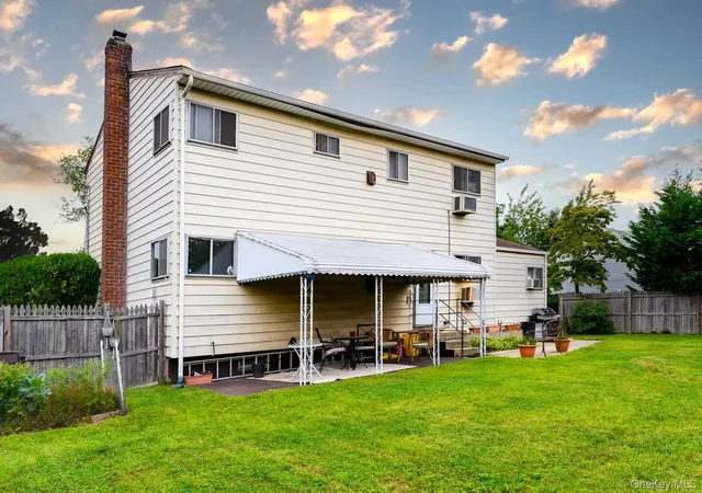 Listing Photo 5 - Condo for sale in building located at 191 N Virginia Ave, Oyster Bay, NY 11758