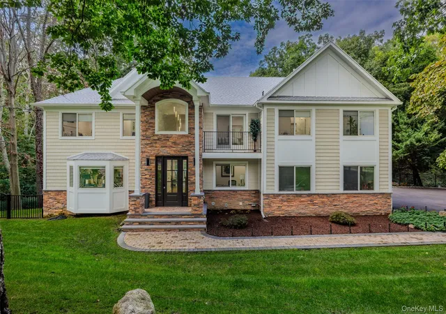 Photo 2 of Single family home for sale at 5 Buena Vista Rd, Brookhaven, NY 11777 | MLS# 1045380 | Listing updated on 2026-09-04