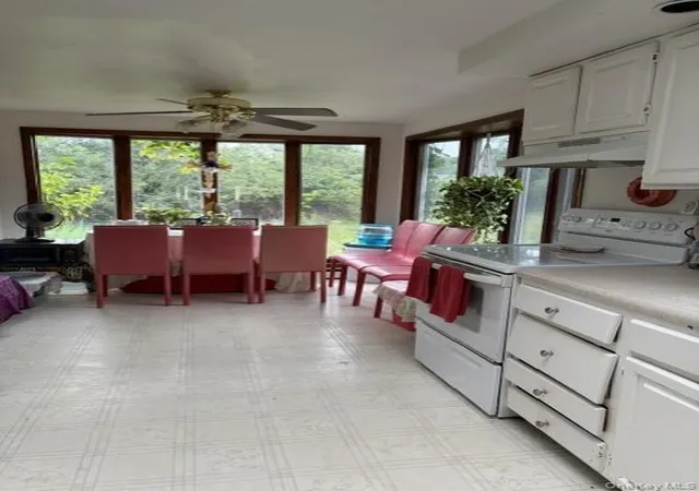 Photo 3 of Sale Pending at 5 Selvia Ct, Brookhaven, NY 11727 | MLS# 1045382 | Listing updated on 2026-10-01