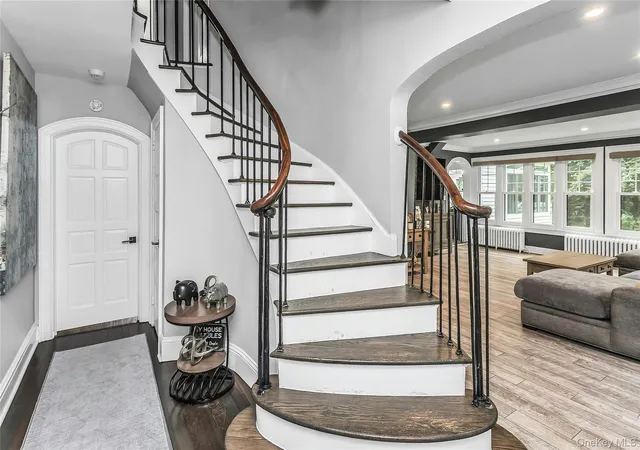 Photo 4 of Single family home for sale at 75 S Penataquit Ave, Islip, NY 11706 | MLS# 1045401 | Listing updated on 2026-10-07