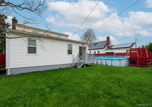 Photo 15 of Sale Pending at 21 Linden Blvd, Oyster Bay, NY 11801 | MLS# 1045449 | Listing updated on 2026-09-05