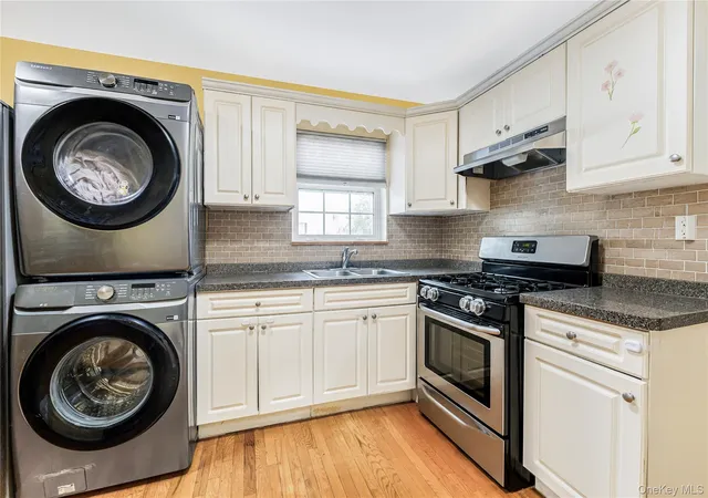 Photo 2 of Multi family home for sale at 2573 Pelham Bay Park W, New York, NY 10475 | MLS# 1045453 | Listing updated on 2026-10-08