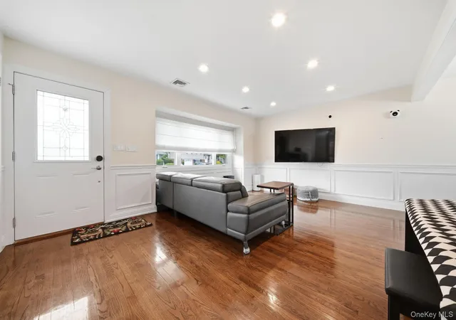 Photo 2 of Single family home for sale at 16 Spector Ln, Oyster Bay, NY 11803 | MLS# 1045458 | Listing updated on 2026-09-04