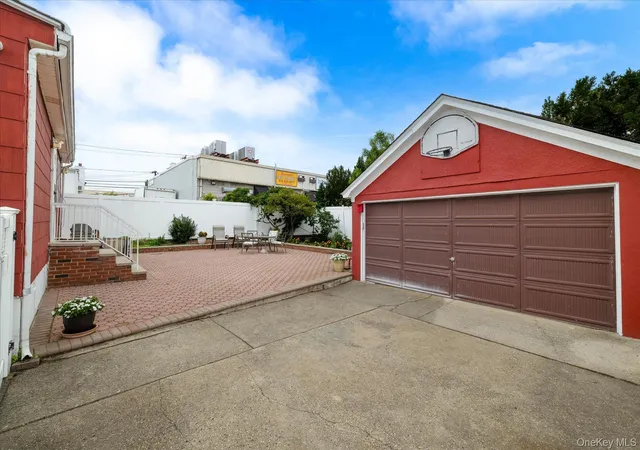 Photo 1 of Single family home for sale at 298 Lincoln Pl, Hempstead, NY 11559 | MLS# 1045464 | Listing updated on 2026-09-03