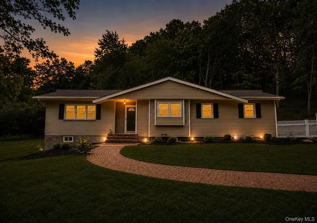 Photo 2 of Single family home for sale at 1 Gables Blvd, Brookhaven, NY 11733 | MLS# 1045474 | Listing updated on 2026-09-06