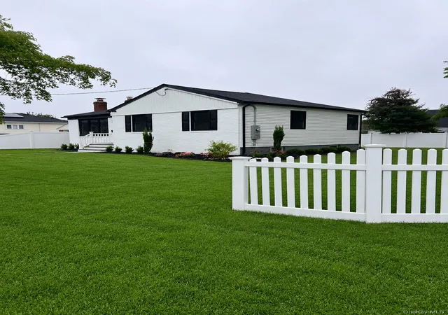 Photo 2 of Single family home for sale at 98 Beecher Rd, Babylon, NY 11703 | MLS# 1045493 | Listing updated on 2026-09-28