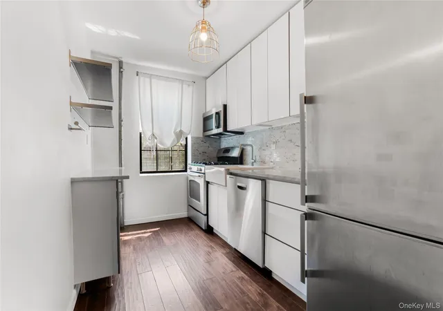 Listing Photo 5 - Condo for sale in building located at 43-17 47th St, New York, NY 11104 - Unit #D-43