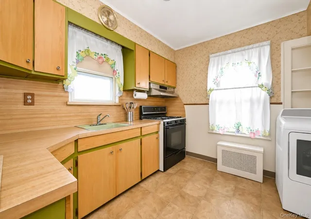 Photo 2 of Single family home for sale at 114-31 210th Street, New York, NY 11411 | MLS# 1045523 | Listing updated on 2026-09-05