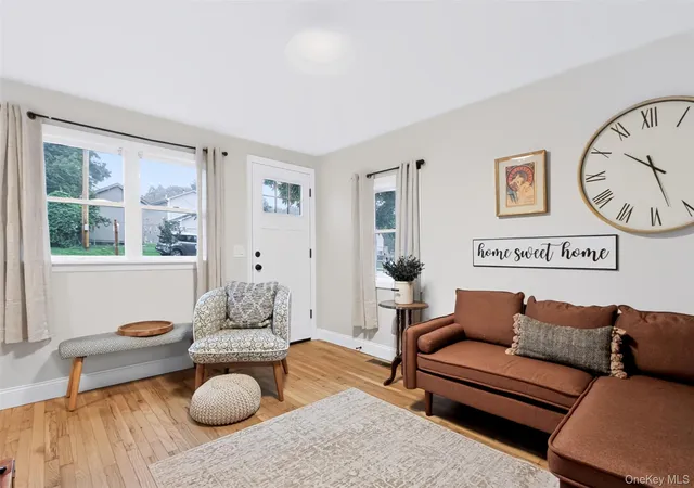 Photo 3 of Single family home for sale at 105 White St, Newburgh (town), NY 12550 | MLS# 1045532 | Listing updated on 2026-09-14