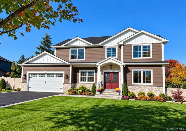 Single family home for sale at 52 Linden Ave, Oyster Bay, NY 11714 | MLS# 1045536