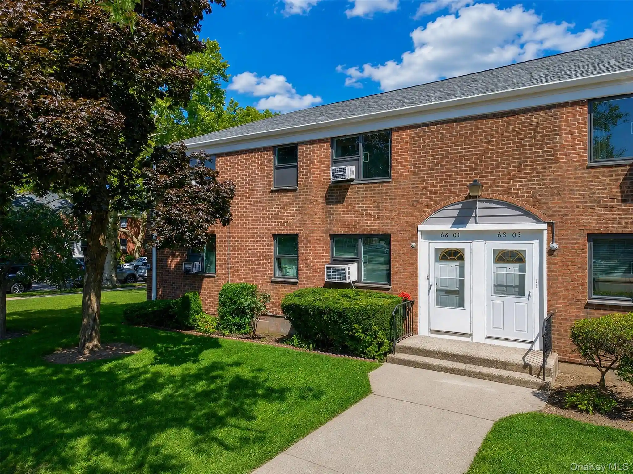 Listing Photo 2 - Condo for sale in 68-01 Bell Blvd located at 68-01 Bell Blvd, New York, NY 11364 - Unit #Upper