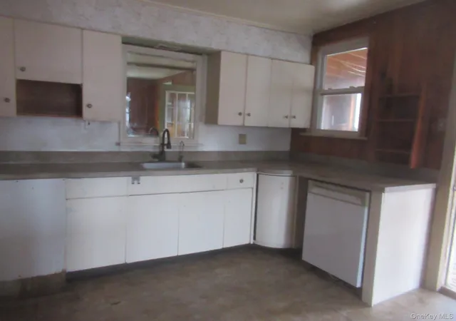 Photo 3 of Single family home for sale at 162 Osborne Hl Rd, Fishkill, NY 12524 | MLS# 1045552 | Listing updated on 2026-09-02
