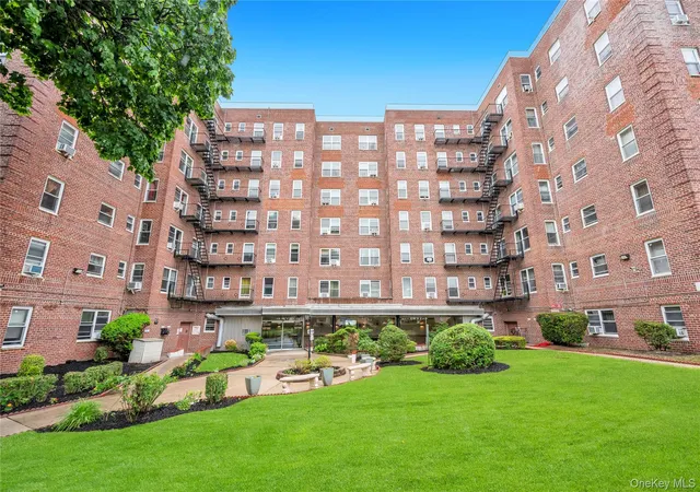 Condo for sale at 84-50 169th Street #607, New York, NY 11432 | MLS# 1045557
