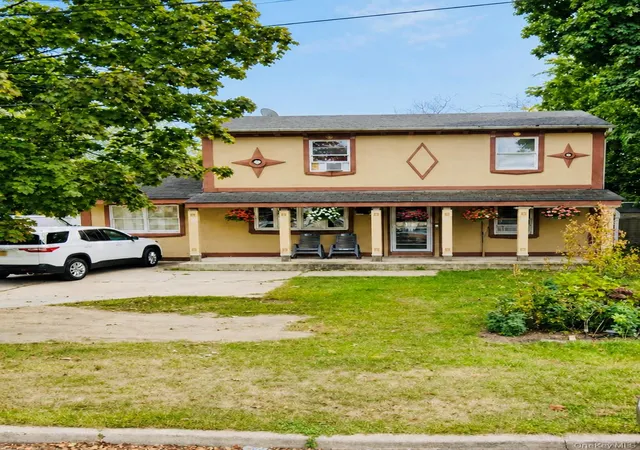 Photo 1 of Single family home for sale at 26 Yarnell St, Islip, NY 11717 | MLS# 1045561 | Listing updated on 2026-09-07