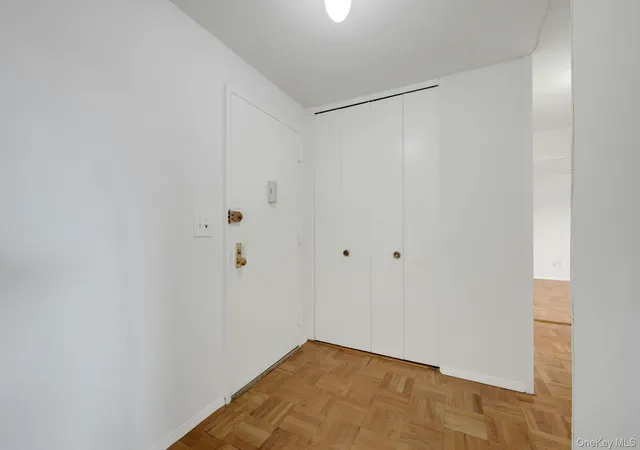 Photo 2 of Sale Pending at 499 N Broadway #6B, White Plains, NY 10603 | MLS# 1045562 | Listing updated on 2026-10-16