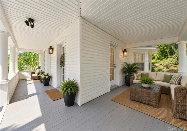 Photo 2 of Single family home for sale at 117 N Riverside Ave, Cortlandt, NY 10520 | MLS# 1045569 | Listing updated on 2026-09-13