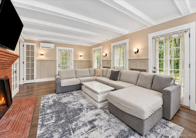 Photo 3 of Single family home for sale at 117 N Riverside Ave, Cortlandt, NY 10520 | MLS# 1045569 | Listing updated on 2026-09-13