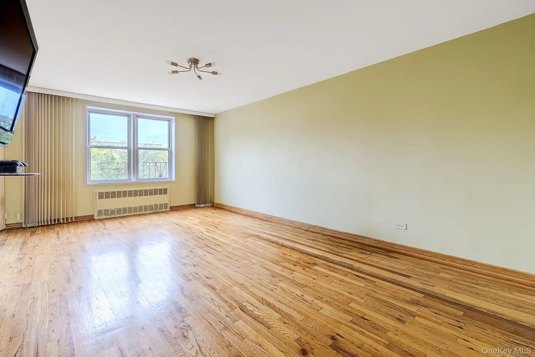Listing Photo 21 - Condo for sale in 2727 Ocean Pkwy located at 2727 Ocean Pkwy, New York City, NY 11235 - Unit #D18