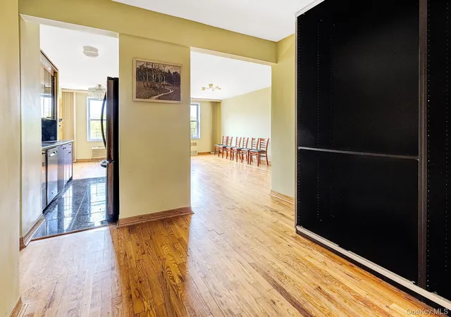 Listing Photo 5 - Condo for sale in building located at 2727 Ocean Pkwy, New York City, NY 11235 - Unit #D18
