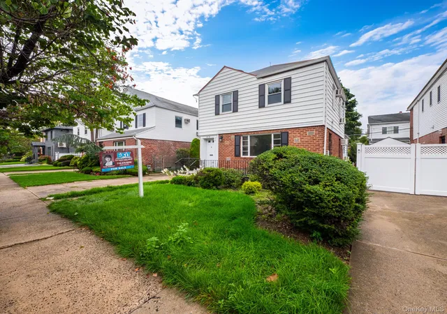 Photo 1 of Single family home for sale at 75-19 171st Street, New York, NY 11366 | MLS# 1045591 | Listing updated on 2026-09-06