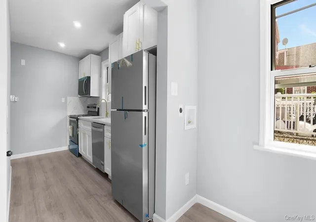 Listing Photo 4 - Condo for sale in building located at 2729 Paulding Ave, Bronx, NY 10469
