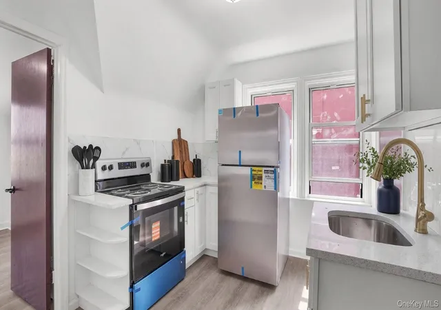 Listing Photo 5 - Condo for sale in building located at 2729 Paulding Ave, Bronx, NY 10469