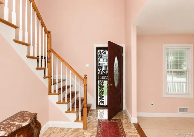 Photo 3 of Single family home for sale at 303 Westchester Ave N, Babylon, NY 11704 | MLS# 1045651 | Listing updated on 2026-09-05