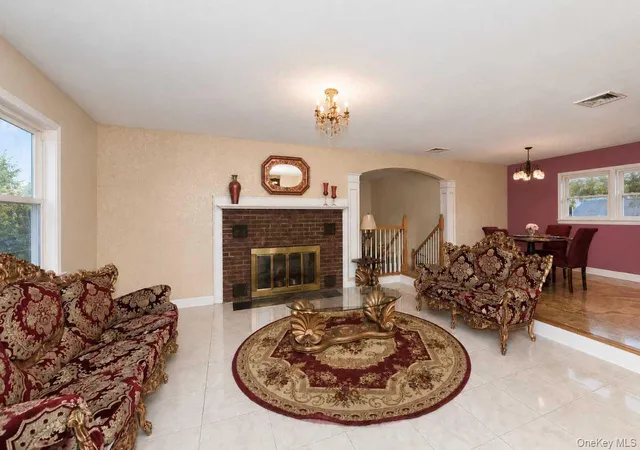 Photo 4 of Single family home for sale at 303 Westchester Ave N, Babylon, NY 11704 | MLS# 1045651 | Listing updated on 2026-09-05