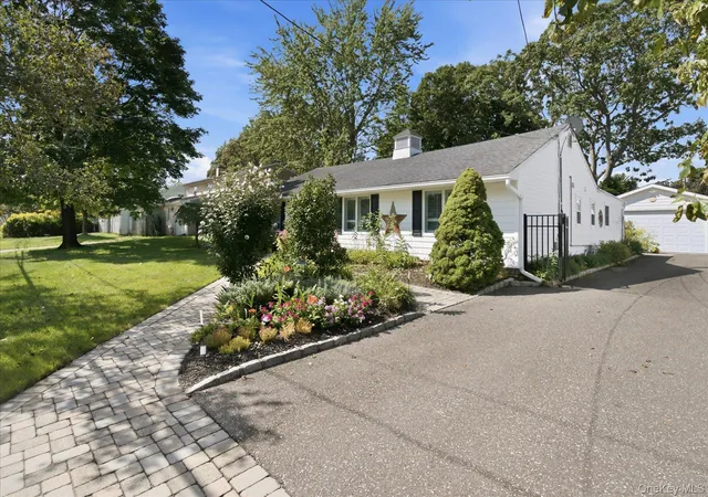 Photo 2 of Sale Pending at 4 Fairlane Dr, Brookhaven, NY 11784 | MLS# 1045661 | Listing updated on 2026-09-26