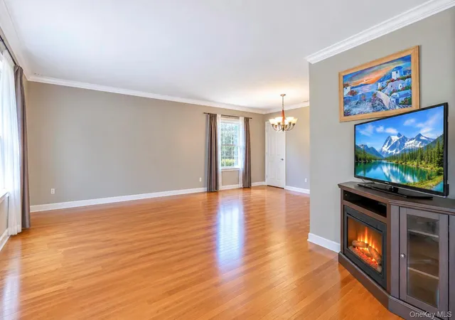 Photo 4 of Single family home for sale at 272 W 12th Street, Babylon, NY 11729 | MLS# 1045663 | Listing updated on 2026-09-25