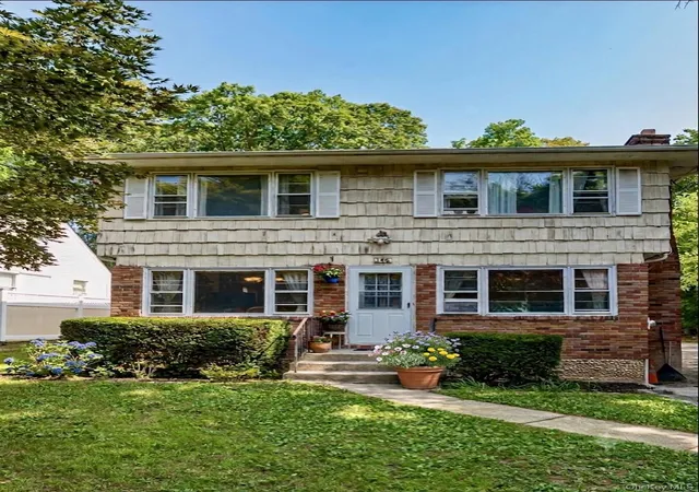 Photo 2 of Single family home for sale at 146 Carley Ave, Huntington, NY 11743 | MLS# 1045681 | Listing updated on 2026-10-03
