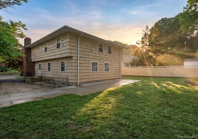 Photo 3 of Single family home for sale at 146 Carley Ave, Huntington, NY 11743 | MLS# 1045681 | Listing updated on 2026-10-03