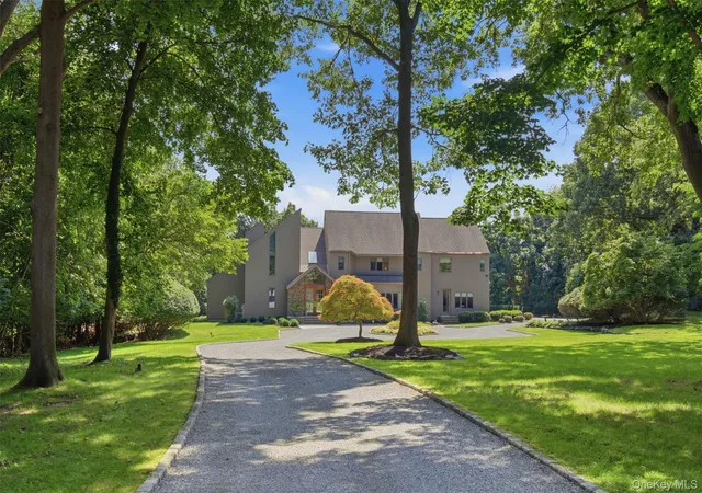 Photo 1 of Single family home for sale at 6 Target Rock Dr, Huntington, NY 11743 | MLS# 1045696 | Listing updated on 2026-09-29