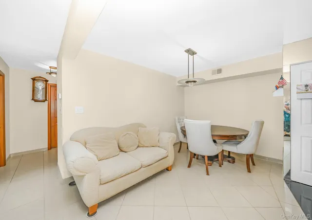 Photo 4 of Condo for sale at 161 Feller Dr, Islip, NY 11722 | MLS# 1045702 | Listing updated on 2026-09-06