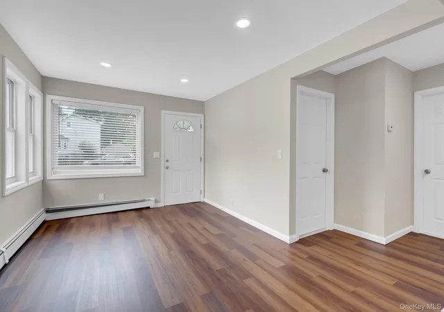Photo 3 of Single family home for sale at 386 Tallwood Dr, Brookhaven, NY 11967 | MLS# 1045707 | Listing updated on 2026-10-06
