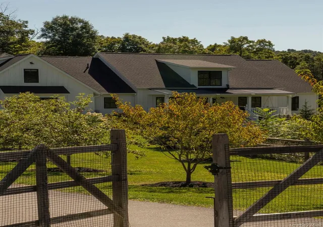 Photo 41 of Single family home for sale at 11 Crimson Hl, Rhinebeck, NY 12572 | MLS# 1045717 | Listing updated on 2026-10-07