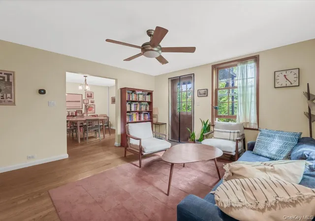 Listing Photo 4 - Condo for sale in building located at 3904 49th St, New York, NY 11104
